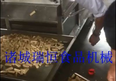 诸城市瑞恒食品机械豆干切制机工作视频